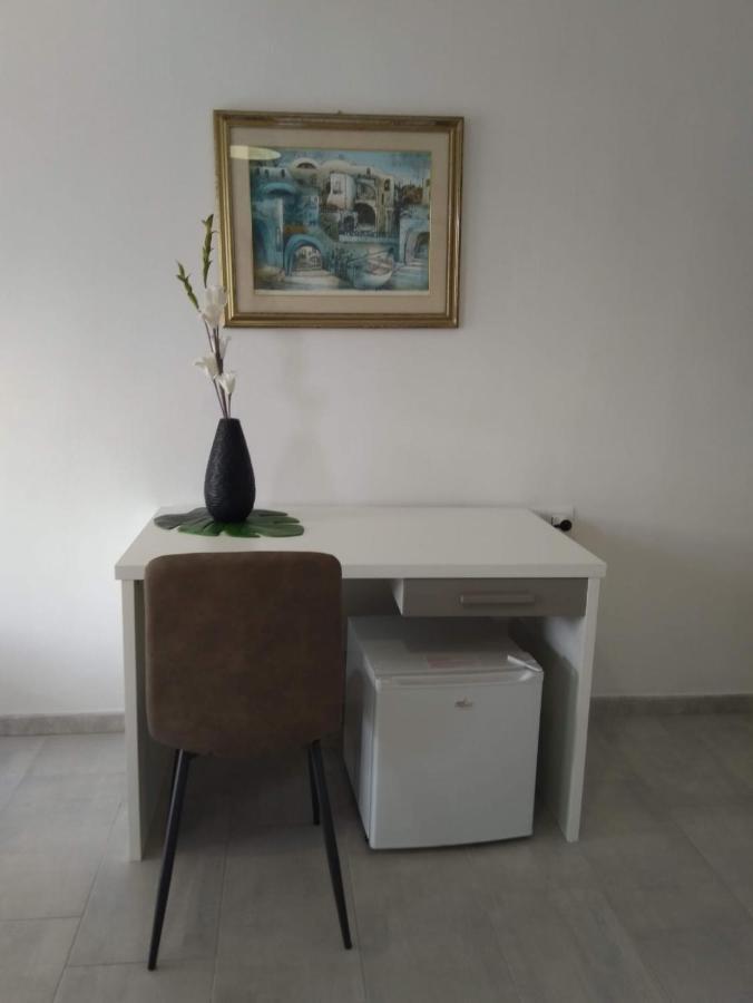 וילסימיוס Cala Caterina Rooms מראה חיצוני תמונה