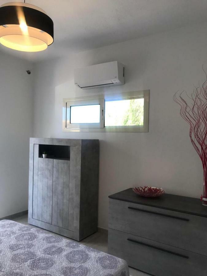 וילסימיוס Cala Caterina Rooms מראה חיצוני תמונה