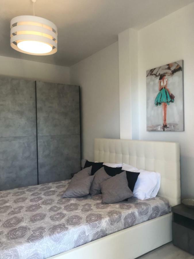 וילסימיוס Cala Caterina Rooms מראה חיצוני תמונה