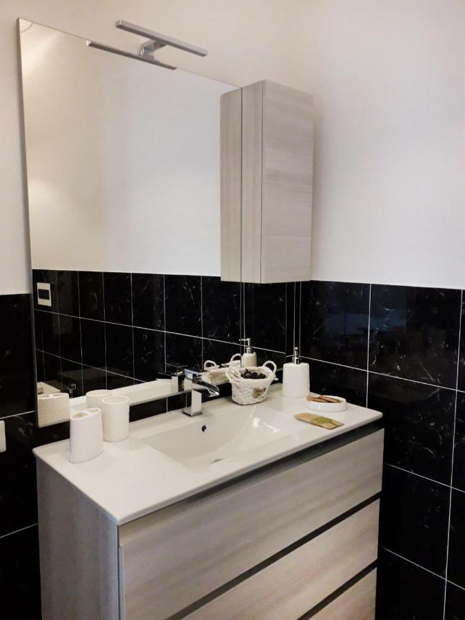 וילסימיוס Cala Caterina Rooms מראה חיצוני תמונה