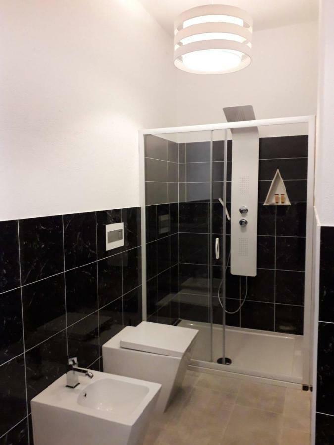 וילסימיוס Cala Caterina Rooms מראה חיצוני תמונה