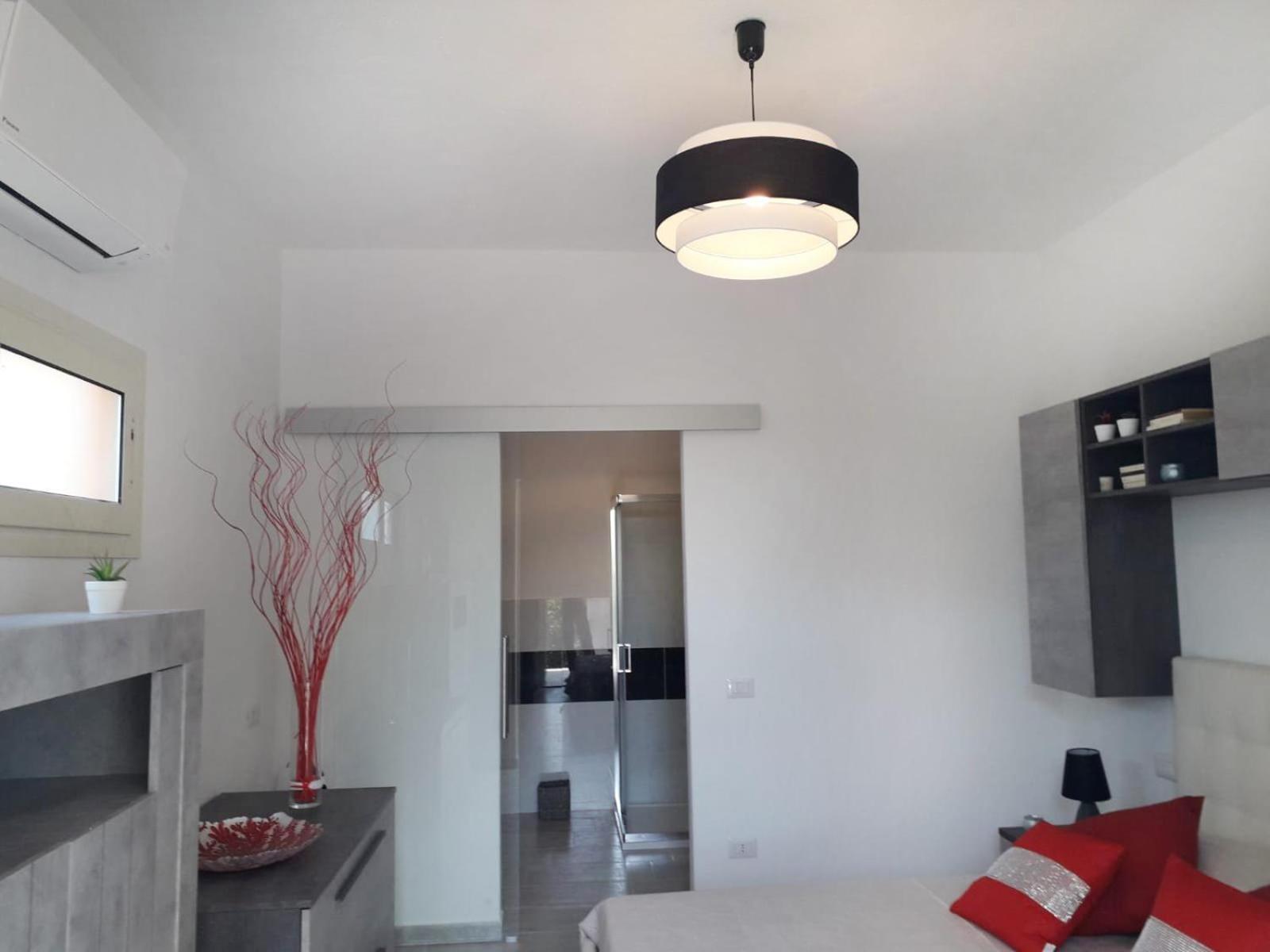 וילסימיוס Cala Caterina Rooms מראה חיצוני תמונה