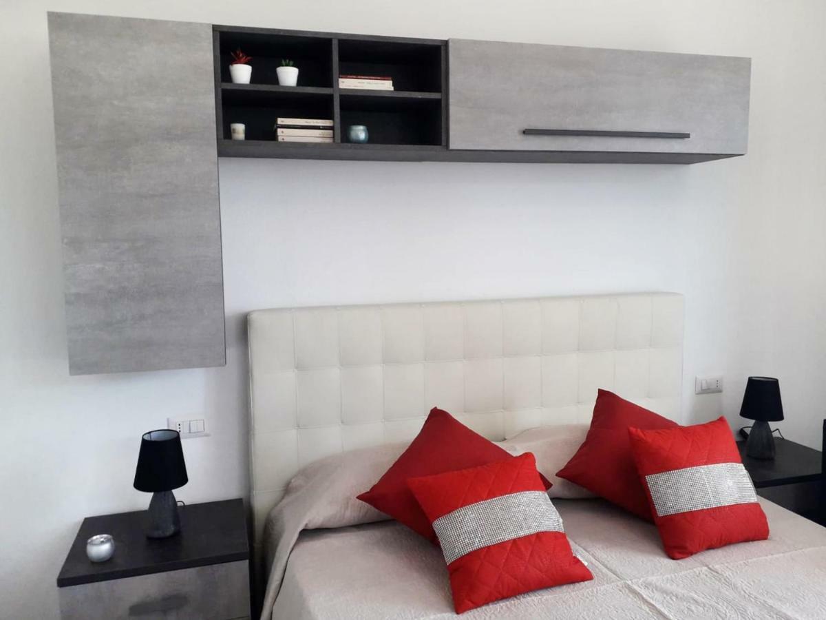 וילסימיוס Cala Caterina Rooms מראה חיצוני תמונה